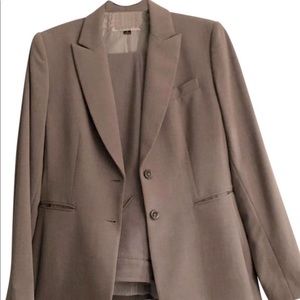 Banana Republic gray suit